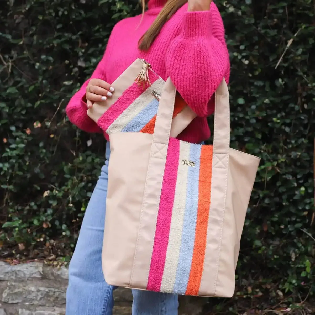 Packed Party Cozy Up Everything Pouch Bag - Image 4